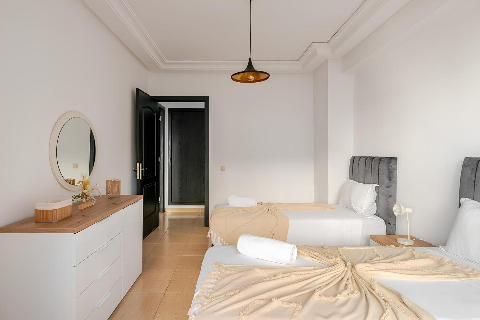 Appartement Acacia 2 Chambres Au Centre Ville Tanger Extérieur photo